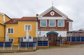 restaurant outside image